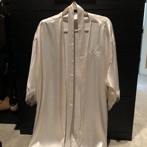 Victorias Secret Off White Satin Robe M/L Lace And Sequins Bride Bridal